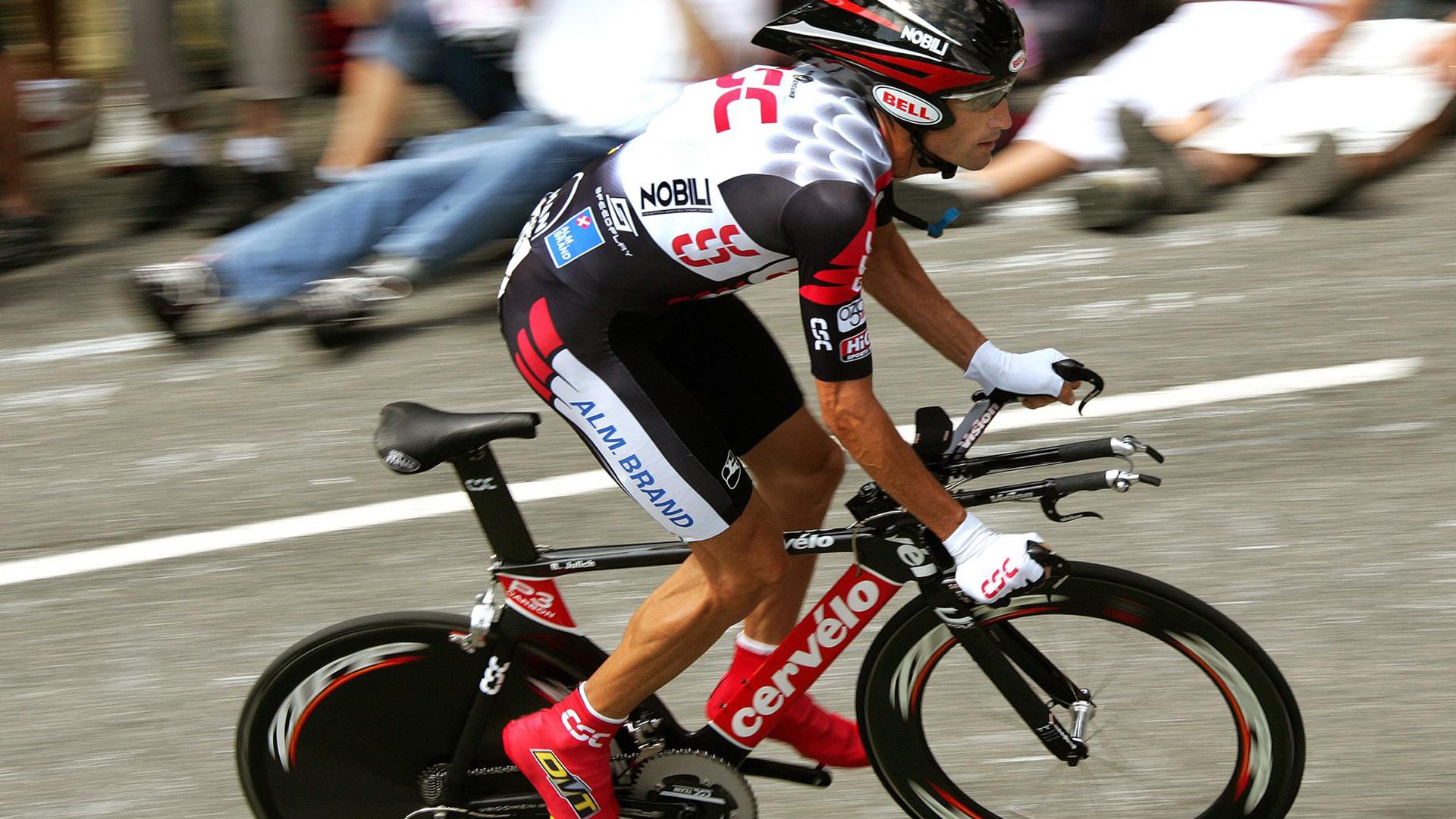 欧冠淘汰赛焦点战启示录，瑞士连续得分体系如何压制冰岛式铁壁防守